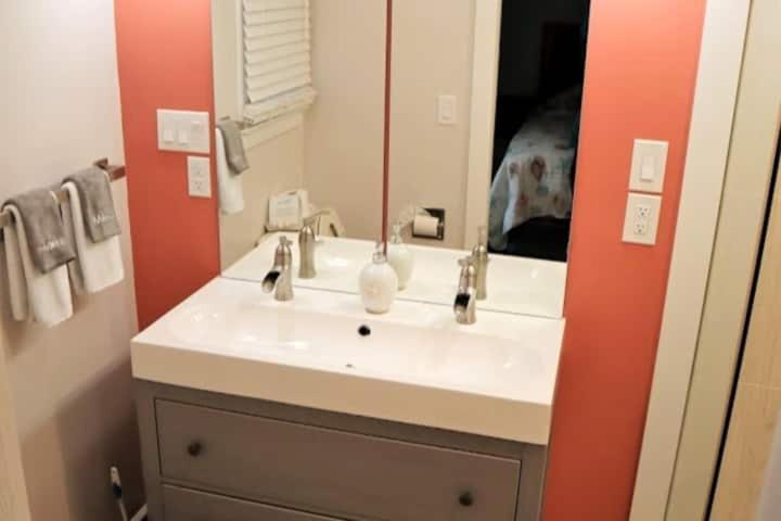 Holiday home Amazing Ocean View-newly Renovated Modern Oasis *